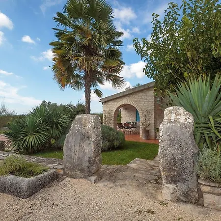Luxurious In Baderna With Swimming Pool