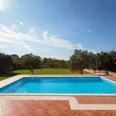 Luxurious In Baderna With Swimming Pool Stifanici